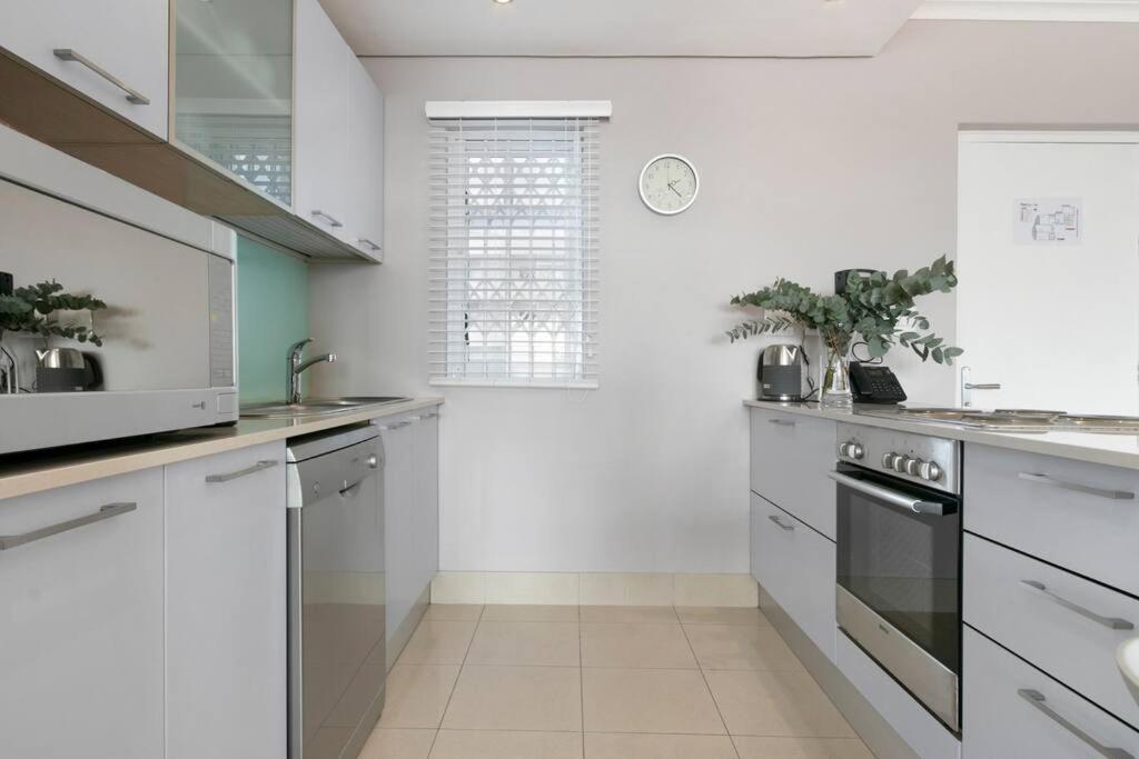 Horizon Bay 205 Self-catering Beachfront Cape Town
